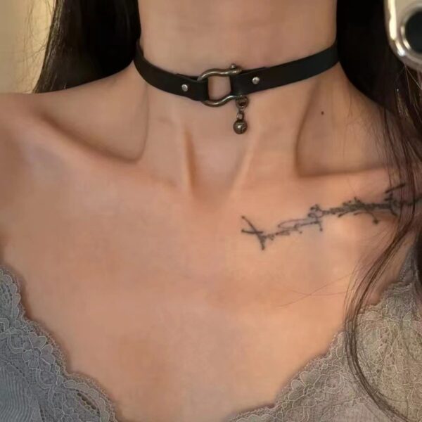 collar choker